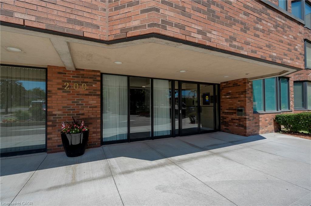 105-200 Limeridge Road W, Hamilton, ON - Outdoor