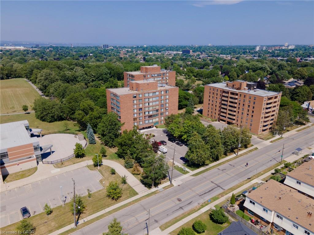 105-200 Limeridge Road W, Hamilton, ON - Outdoor With View
