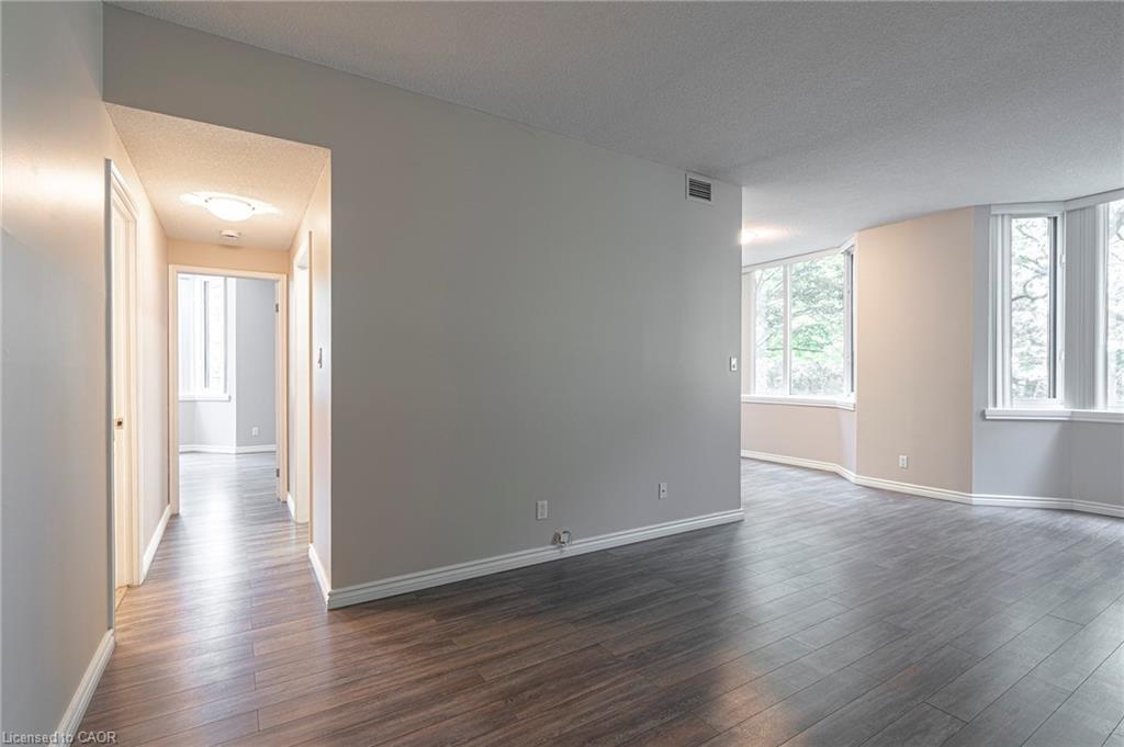 105-200 Limeridge Road W, Hamilton, ON - Indoor Photo Showing Other Room