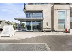 1603-33 Frederick Todd Way Toronto, ON M4G 0C9