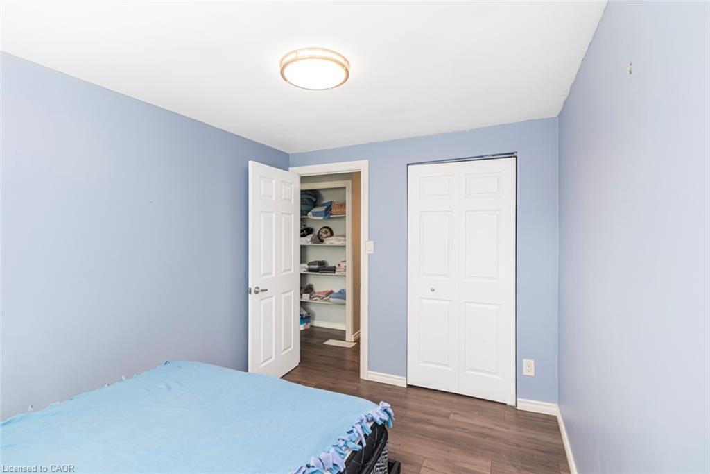 12-1301 Upper Gage Avenue, Hamilton, ON - Indoor Photo Showing Bedroom
