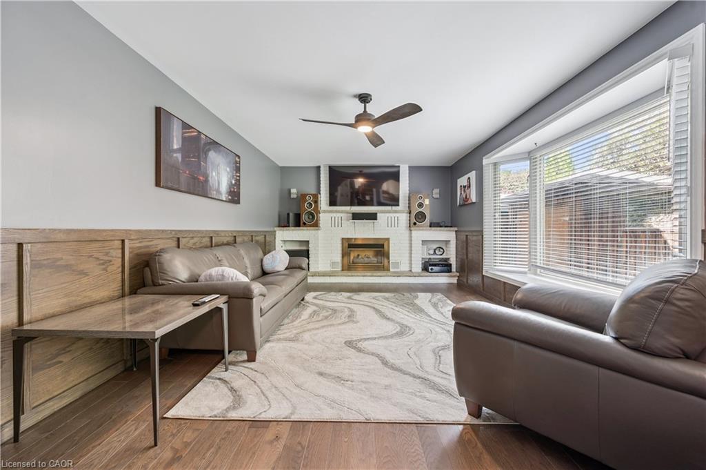 236 Ironwood Road, Guelph, ON - Indoor Photo Showing Living Room With Fireplace