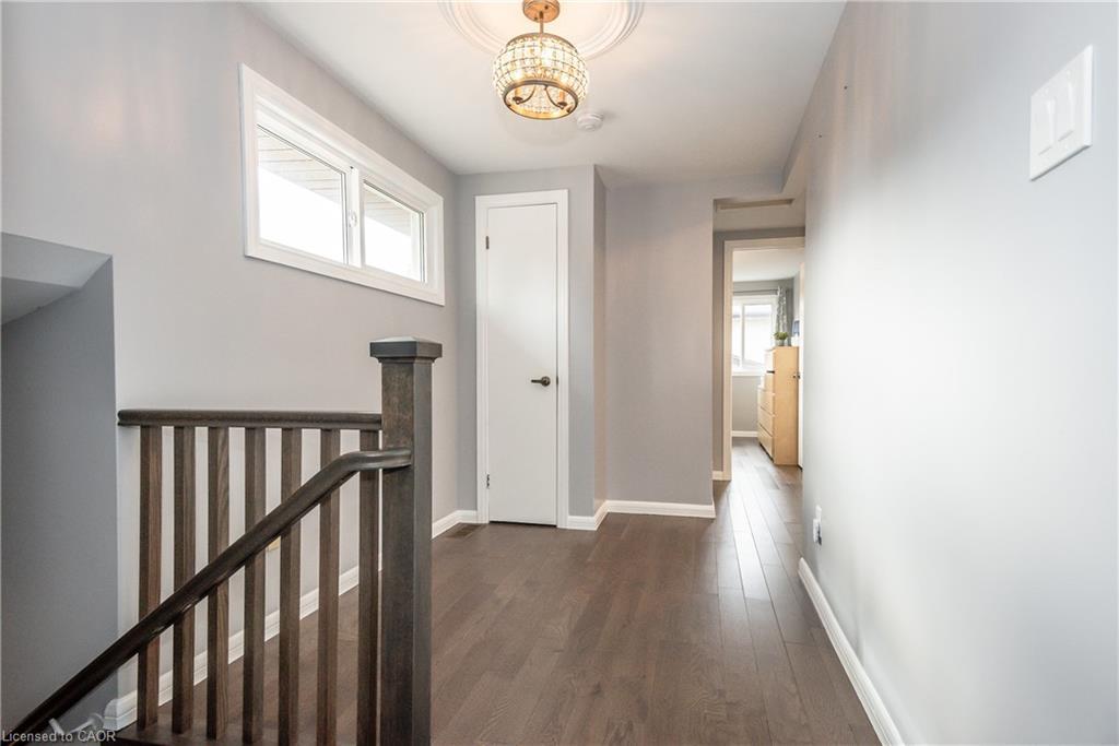 236 Ironwood Road, Guelph, ON - Indoor Photo Showing Other Room
