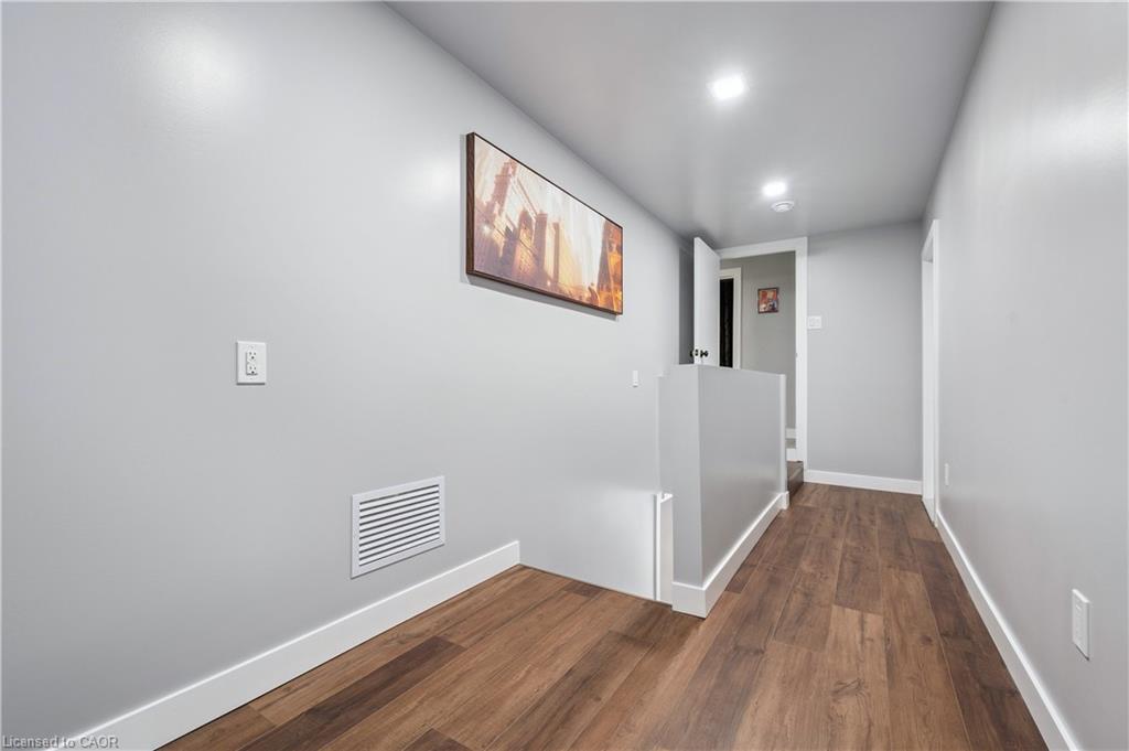 236 Ironwood Road, Guelph, ON - Indoor Photo Showing Other Room