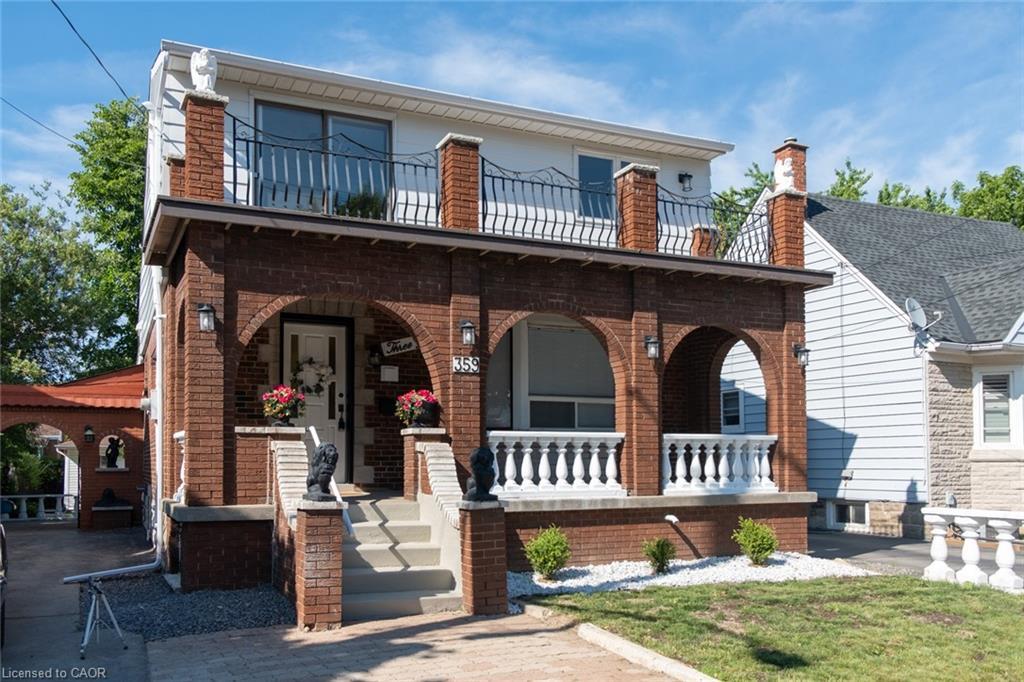 Upper-359 Queensdale Avenue E, Hamilton, ON - Outdoor With Deck Patio Veranda With Facade