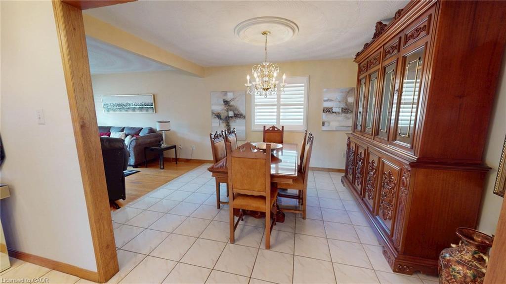 140 Donn Avenue, Hamilton, ON - Indoor Photo Showing Dining Room