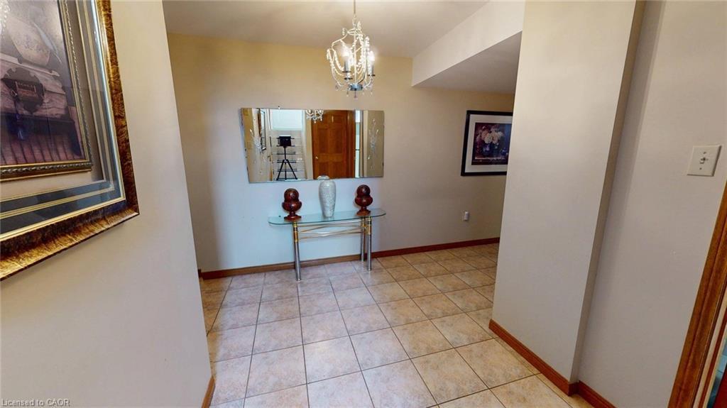 140 Donn Avenue, Hamilton, ON - Indoor Photo Showing Other Room