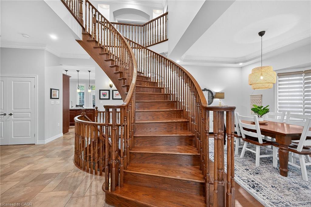 248 Cloverleaf Drive, Ancaster, ON - Indoor Photo Showing Other Room