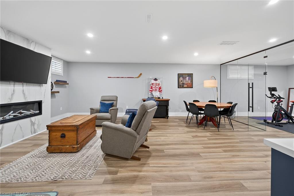 248 Cloverleaf Drive, Ancaster, ON - Indoor With Fireplace