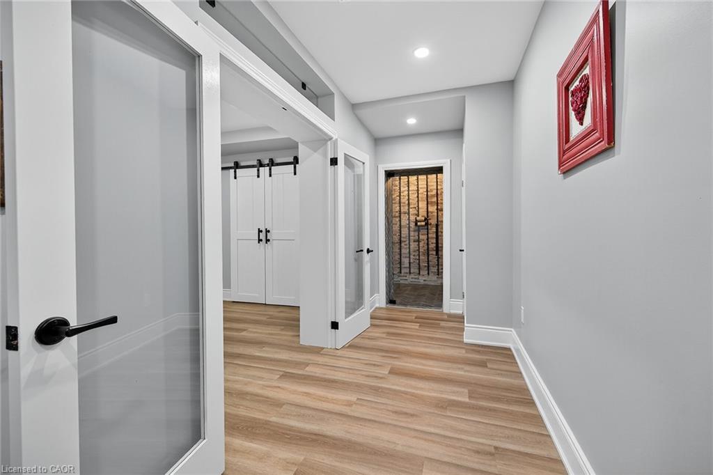 248 Cloverleaf Drive, Ancaster, ON - Indoor Photo Showing Other Room