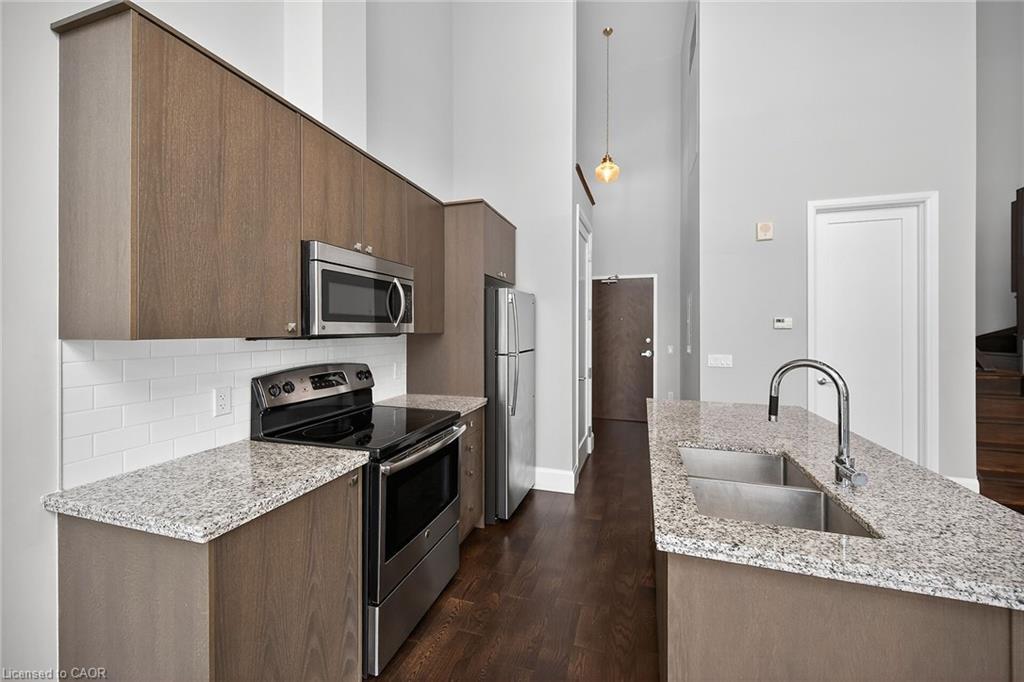 Lph6-112 King Street E, Hamilton, ON - Indoor Photo Showing Kitchen With Double Sink With Upgraded Kitchen