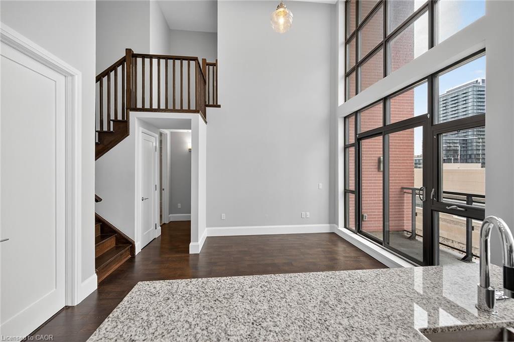 Lph6-112 King Street E, Hamilton, ON - Indoor Photo Showing Other Room