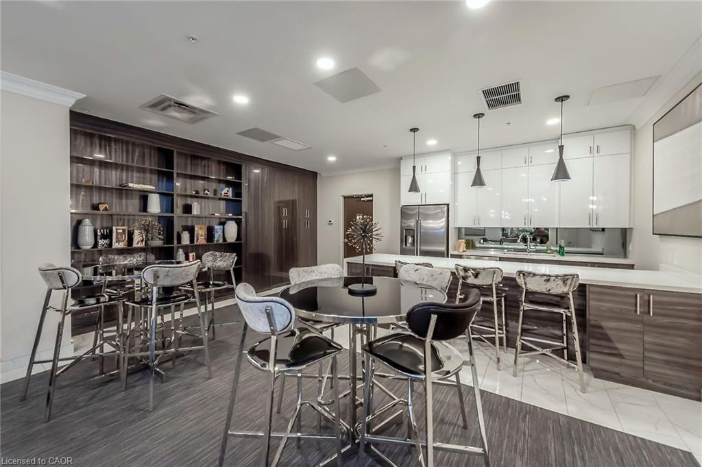 Lph6-112 King Street E, Hamilton, ON - Indoor Photo Showing Dining Room