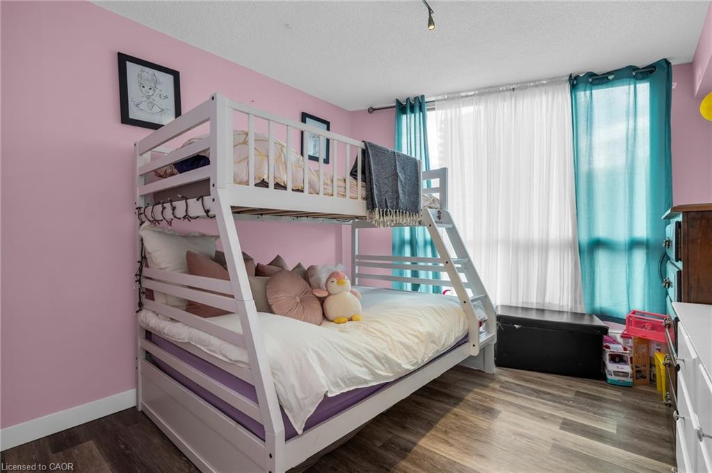 1406-150 Charlton Avenue E, Hamilton, ON - Indoor Photo Showing Bedroom