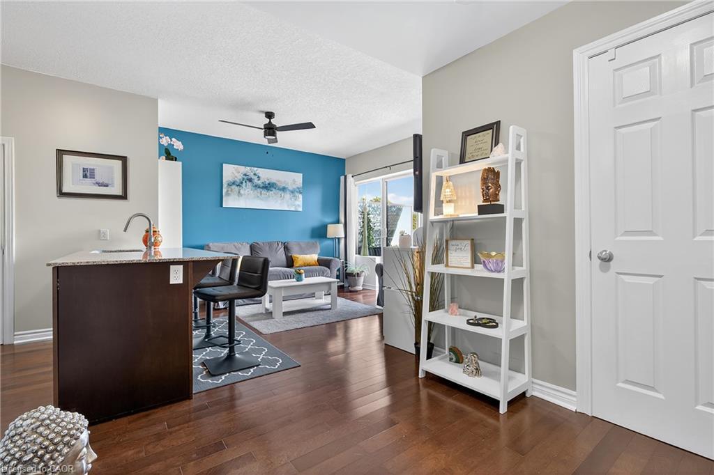 601-170 Water Street N, Cambridge, ON - Indoor