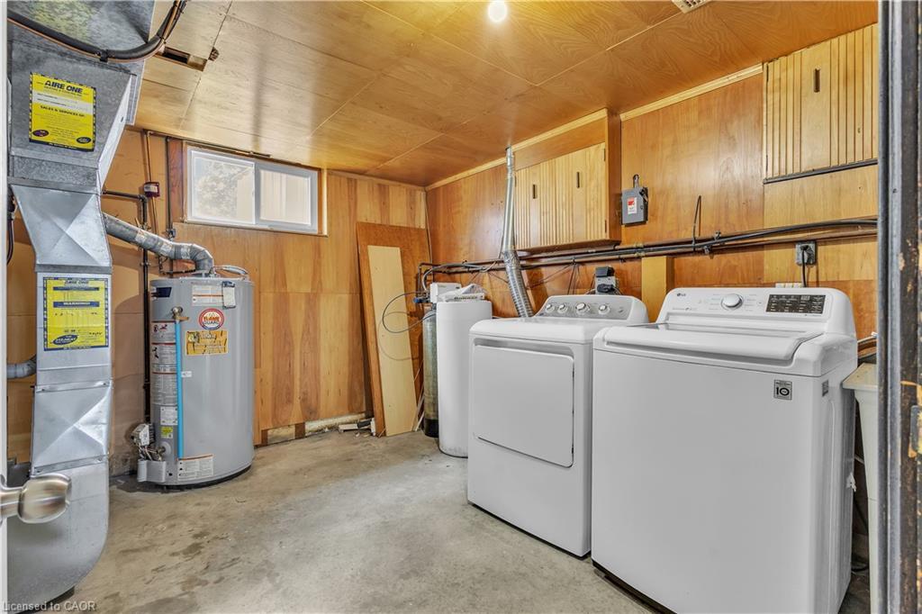 87 Christopher Drive, Waterloo, ON - Indoor Photo Showing Laundry Room