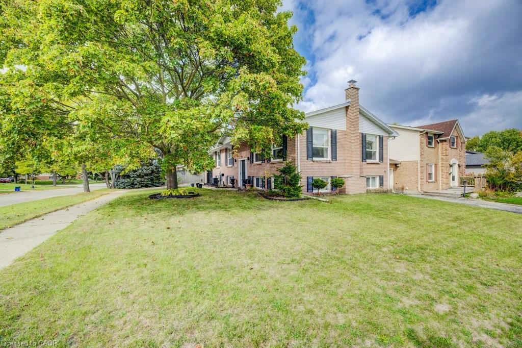 7 Folkstone Crescent, Kitchener, ON - Outdoor