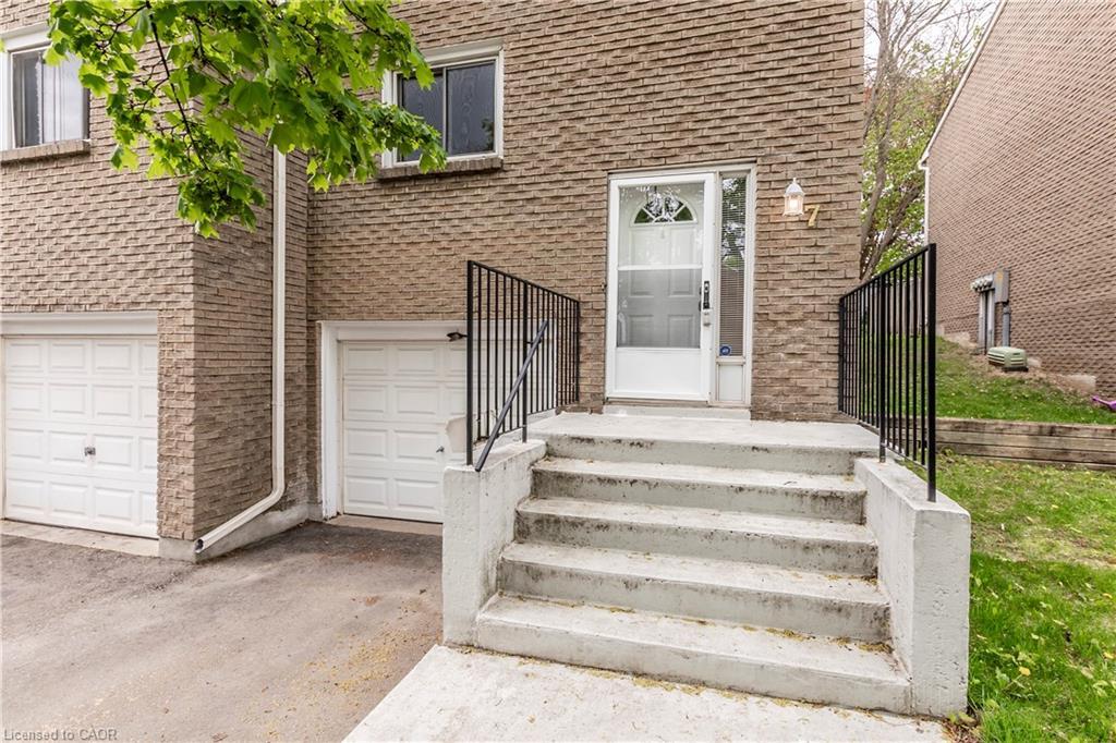 7-121 Morgan Avenue, Kitchener, ON - Outdoor With Exterior
