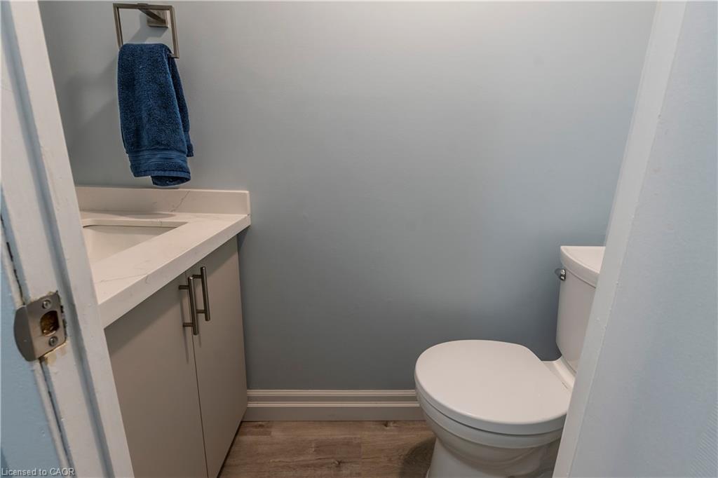 7-121 Morgan Avenue, Kitchener, ON - Indoor Photo Showing Bathroom