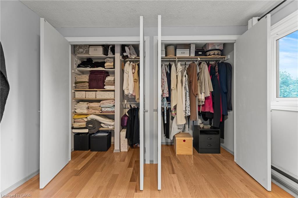 7-1967 Main Street W, Hamilton, ON - Indoor