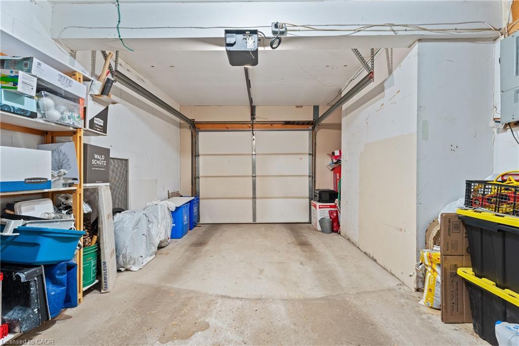 7-1967 Main Street W, Hamilton, ON - Indoor Photo Showing Garage