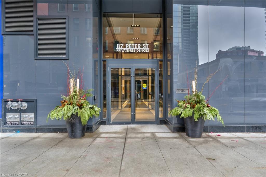 3609-87 Peter Street, Toronto, ON - Outdoor