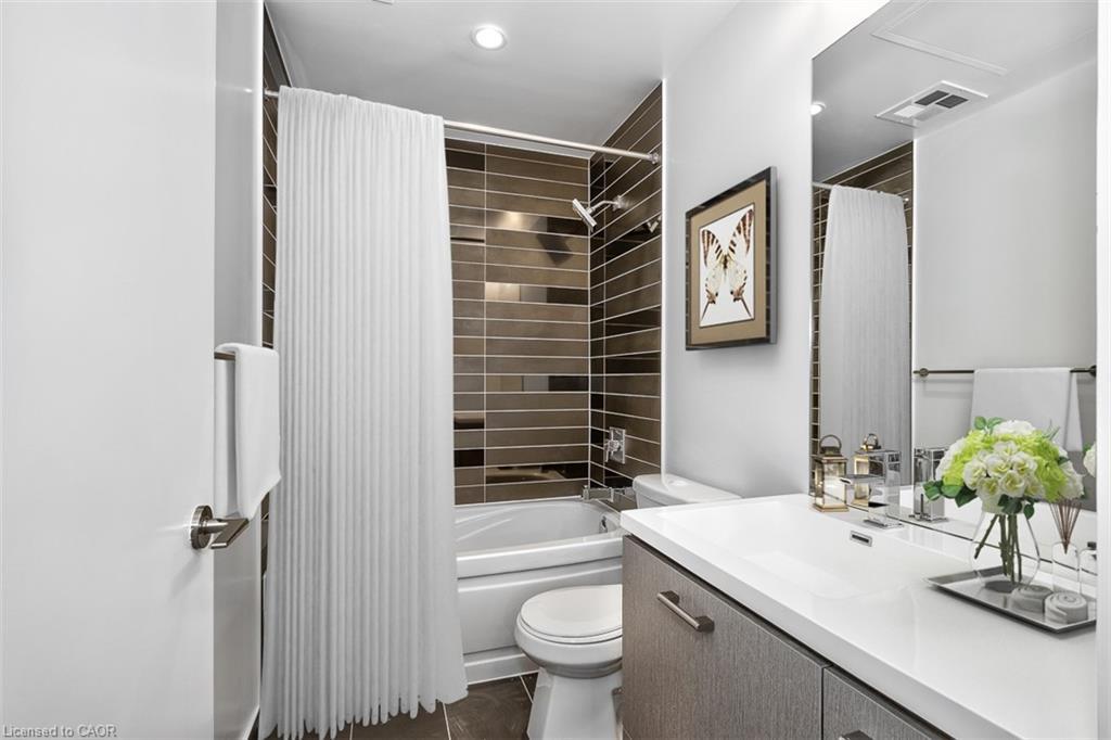 3609-87 Peter Street, Toronto, ON - Indoor Photo Showing Bathroom