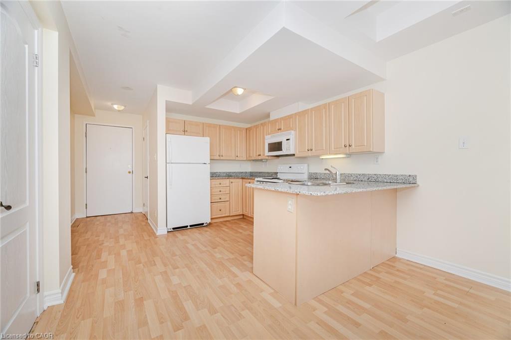 1605-135 James Street S, Hamilton, ON - Indoor Photo Showing Kitchen