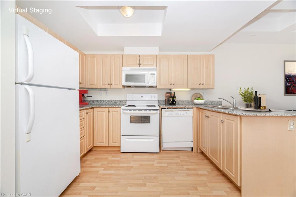 1605-135 James Street S, Hamilton, ON - Indoor Photo Showing Kitchen