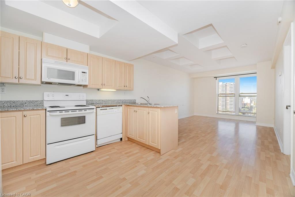 1605-135 James Street S, Hamilton, ON - Indoor Photo Showing Kitchen