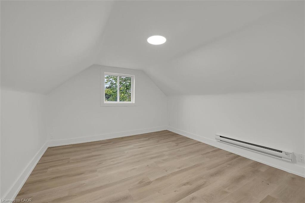 34 Rykert Street, St. Catharines, ON - Indoor Photo Showing Other Room