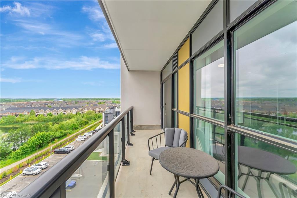 702-405 Dundas Street W, Oakville, ON - Outdoor With Balcony With View With Exterior