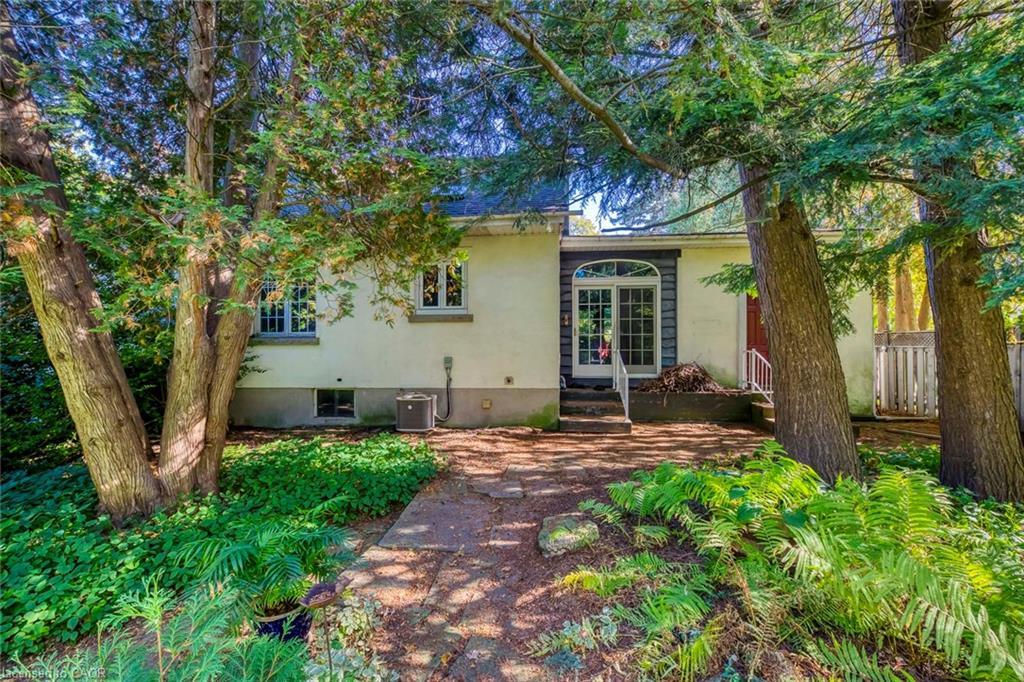 4447 Lakeshore Road, Burlington, ON - Outdoor