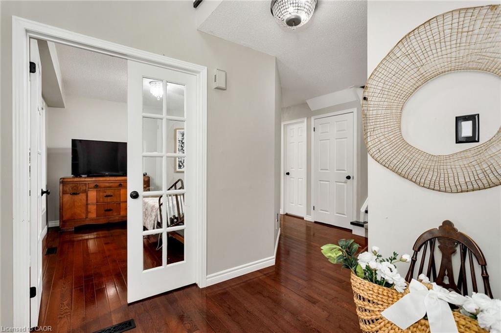 7-2006 Glenada Crescent, Oakville, ON - Indoor