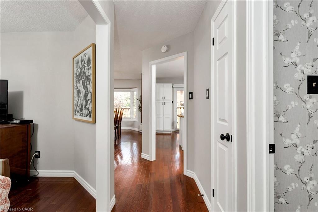 7-2006 Glenada Crescent, Oakville, ON - Indoor Photo Showing Other Room