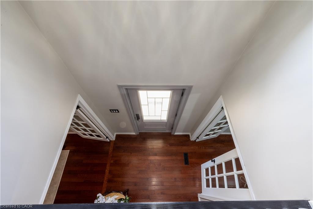 7-2006 Glenada Crescent, Oakville, ON - Indoor Photo Showing Other Room