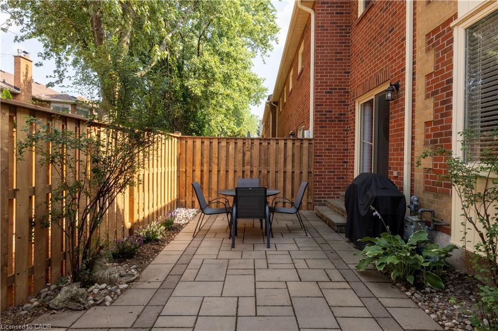 7-2006 Glenada Crescent, Oakville, ON - Outdoor With Deck Patio Veranda With Exterior