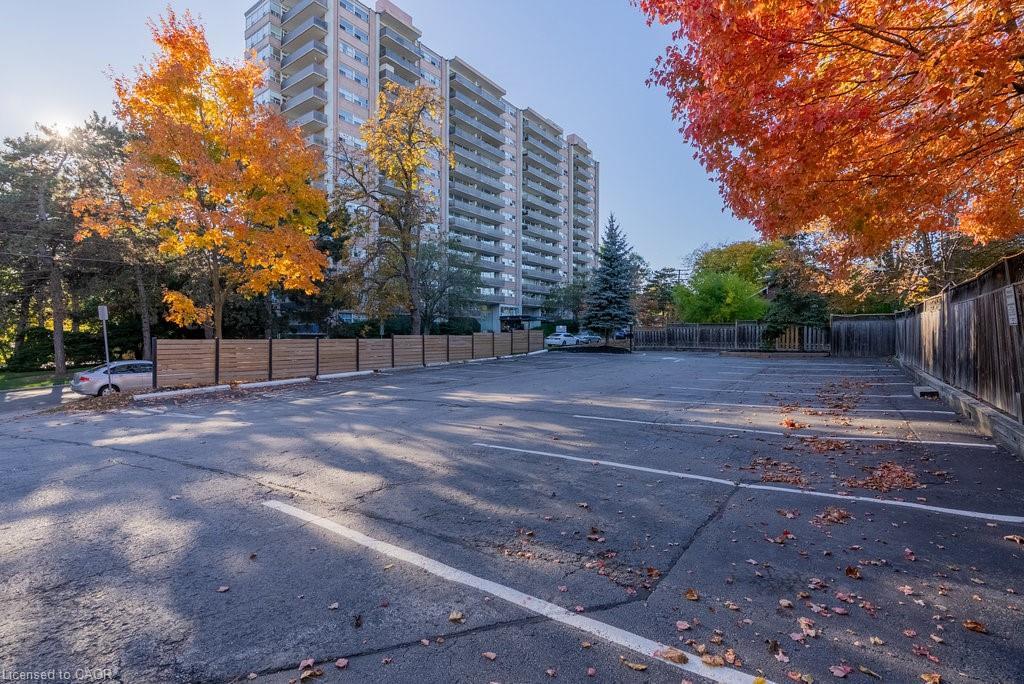 2159 Lakeshore Road, Burlington, ON