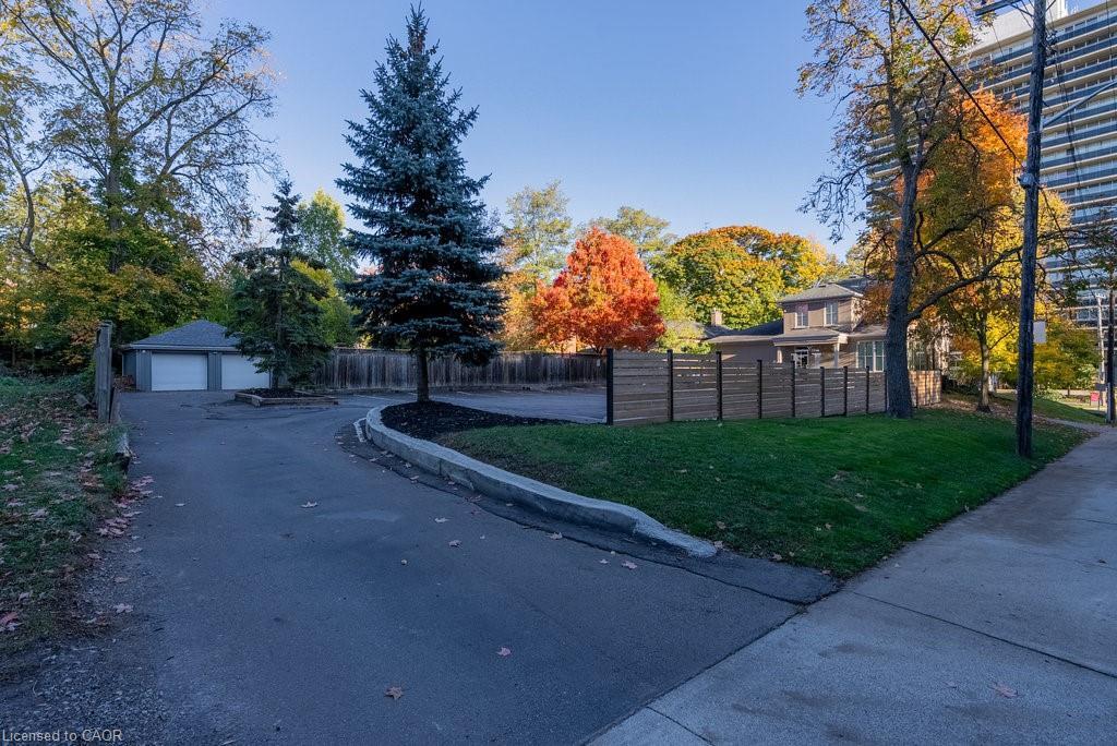 2159 Lakeshore Road, Burlington, ON