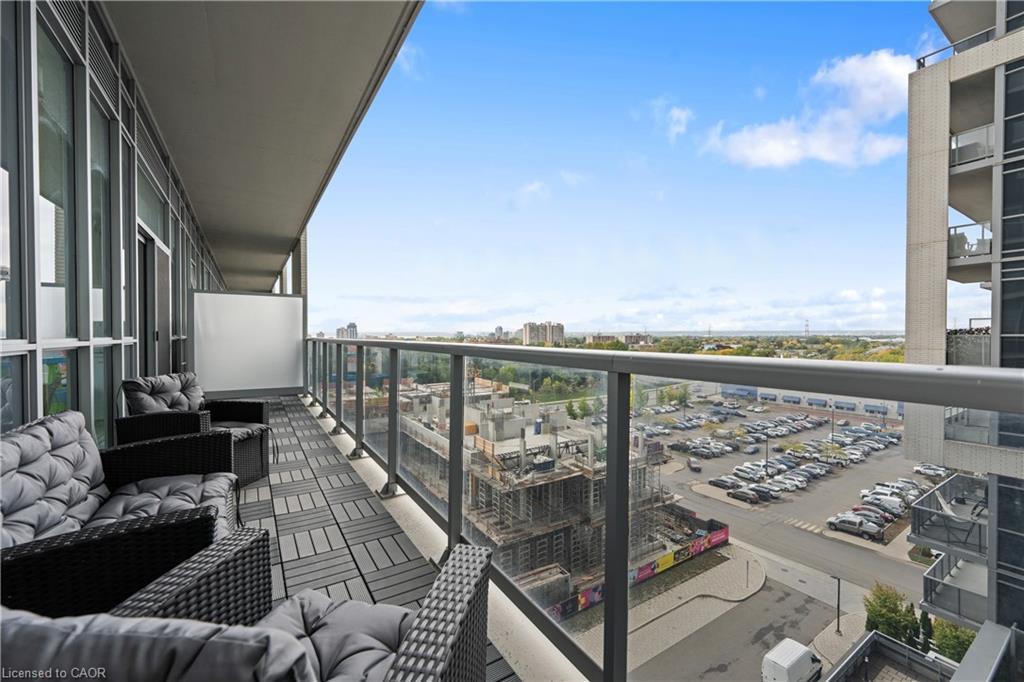 906-2087 Fairview Street, Burlington, ON - Outdoor With Exterior