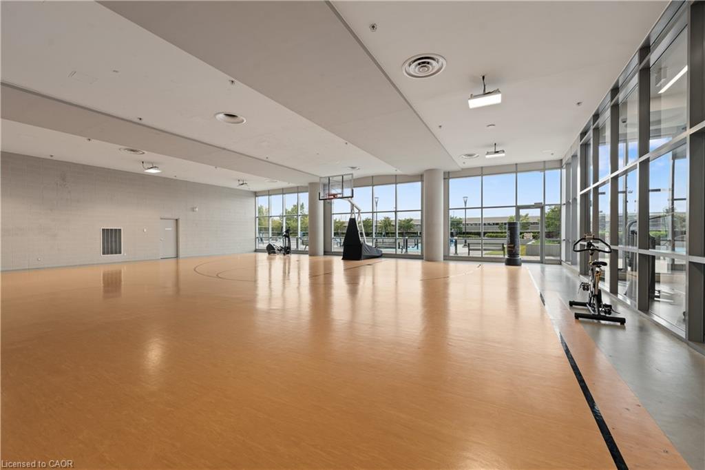 906-2087 Fairview Street, Burlington, ON - Indoor Photo Showing Gym Room