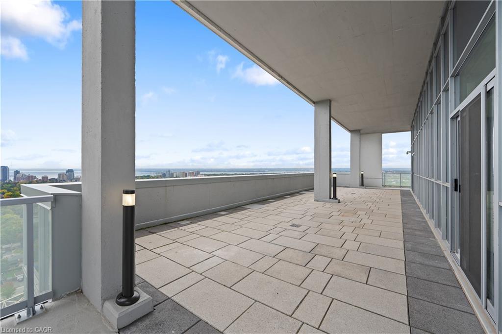 906-2087 Fairview Street, Burlington, ON - Outdoor With Exterior