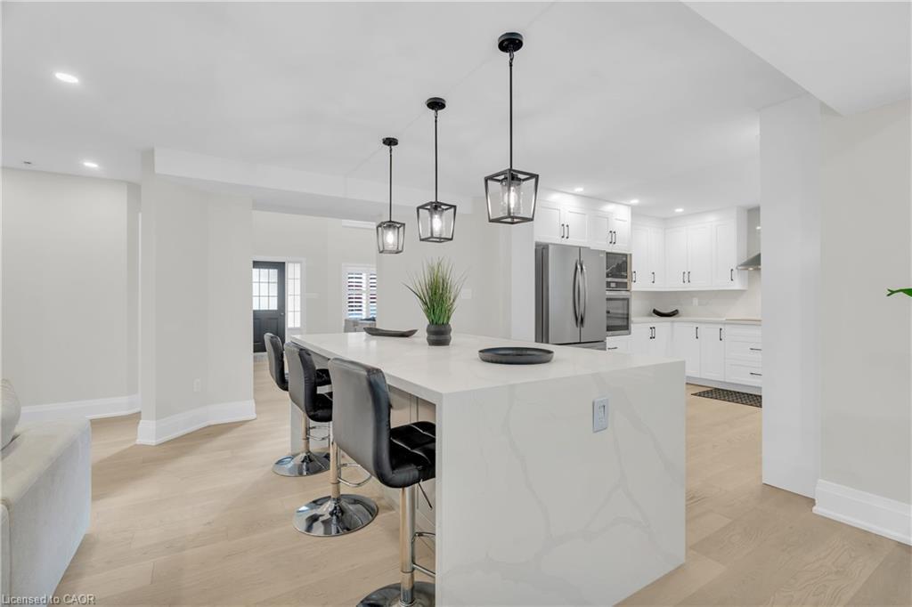 200 Mcmeeken Drive, Cambridge, ON - Indoor