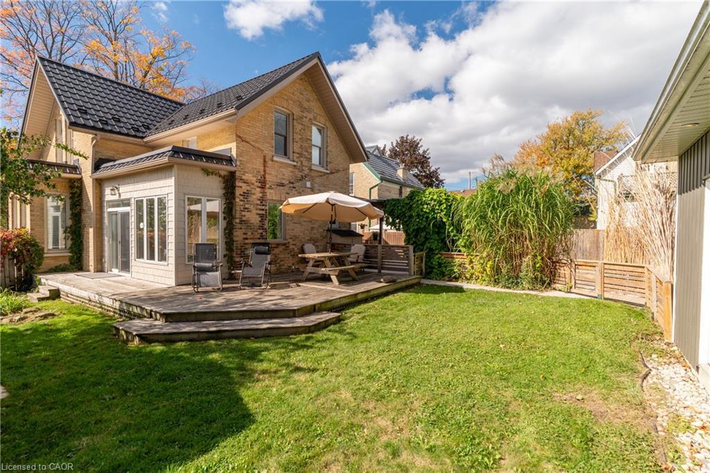 210 Lancaster Street E, Kitchener, ON - Outdoor With Deck Patio Veranda