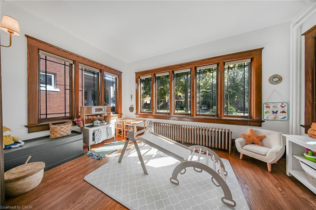 60 Heins Avenue, Kitchener, ON - Indoor