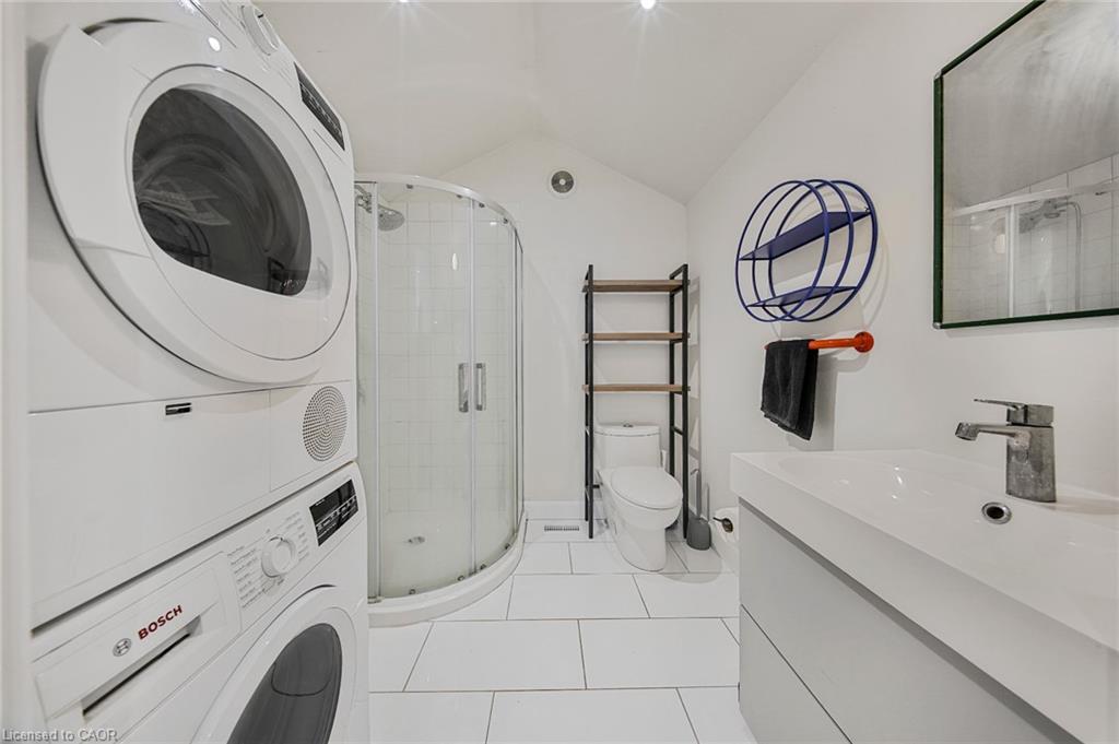 60 Heins Avenue, Kitchener, ON - Indoor Photo Showing Laundry Room