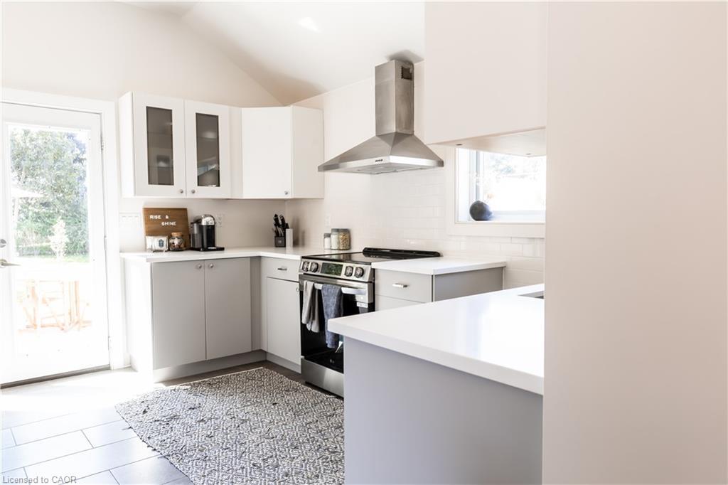70 Bramley Street S, Port Hope, ON - Indoor Photo Showing Kitchen