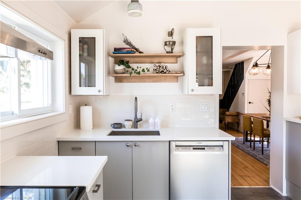 70 Bramley Street S, Port Hope, ON - Indoor Photo Showing Kitchen