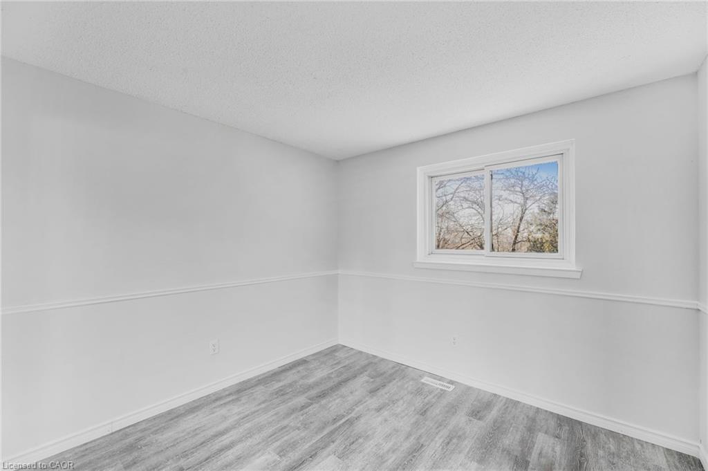 17 Maplestone Avenue, Sarnia, ON - Indoor Photo Showing Other Room
