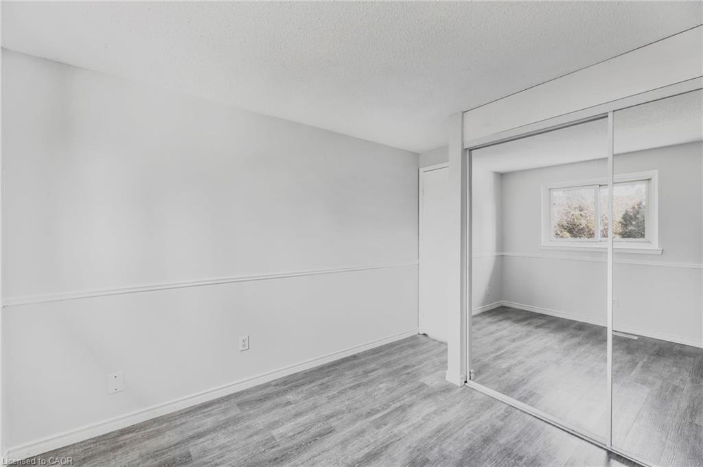 17 Maplestone Avenue, Sarnia, ON - Indoor Photo Showing Other Room